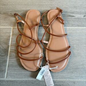 Old Navy Brown Sandals - Size 8